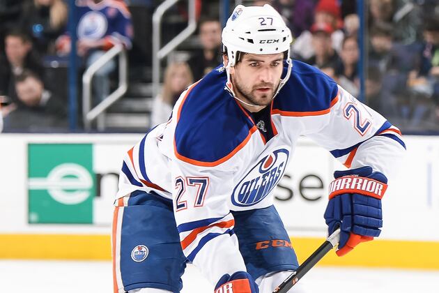 After Six-Game Absence, Gordon Returns for Oilers