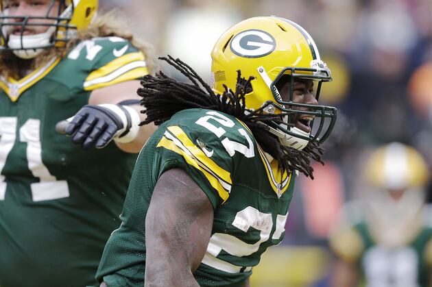 Packers' Eddie Lacy Has Ground to Cover in Pass Protection