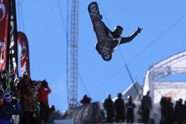 Shaun White Finishes Second in Halfpipe at ION Mountain Championships