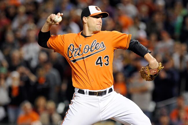 Hi-res-182263425-jim-johnson-of-the-baltimore-orioles-pitches-in-the_crop_north