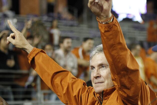 Even in Ugly Ending, Mack Brown Was the Ultimate Professional