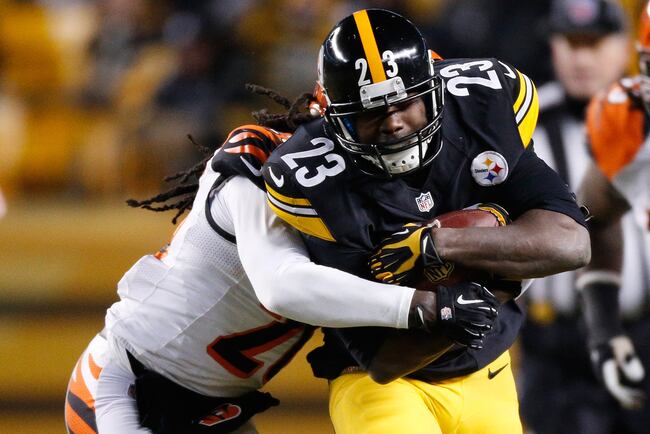 Hi-res-456916325-felix-jones-of-the-pittsburgh-steelers-tries-to-get_crop_north