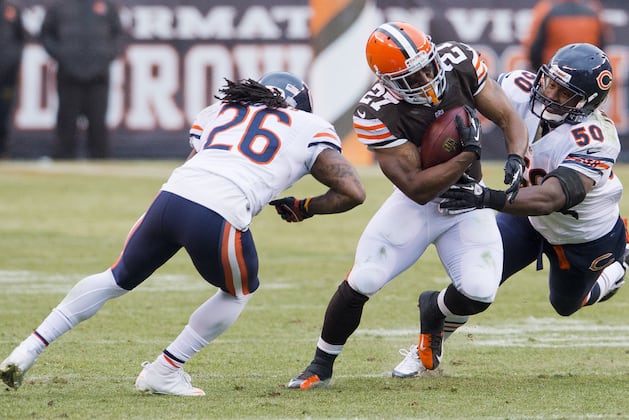 Bears' Beleaguered 'D' Holds Browns Under 100 Rushing Yards