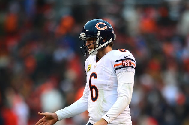 Cutler Blames Poor Throws on Mechanical Issues