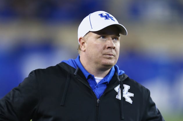 UK's Coach Mark Stoops Calls Cards' Clint Hurtt “Too Easy of a Target”
