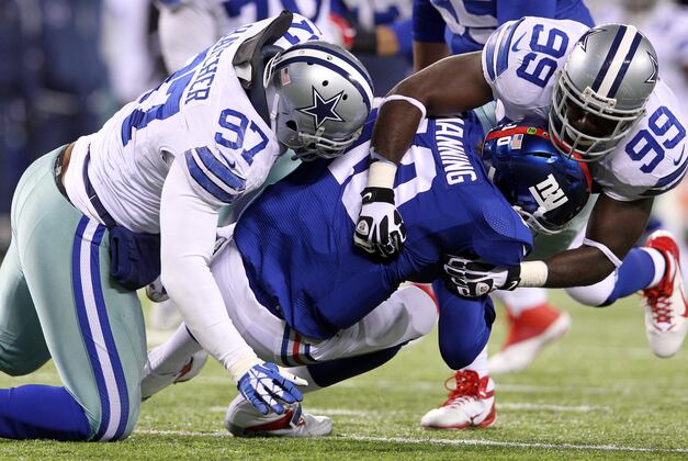 Eli Manning Wants to Keep Playing Despite Injury Ravaged Offensive Line