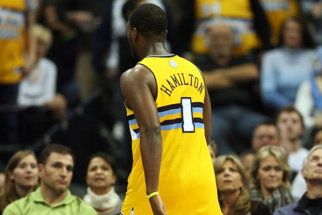 Nuggets' Hamilton Suspended for Throwing Punch