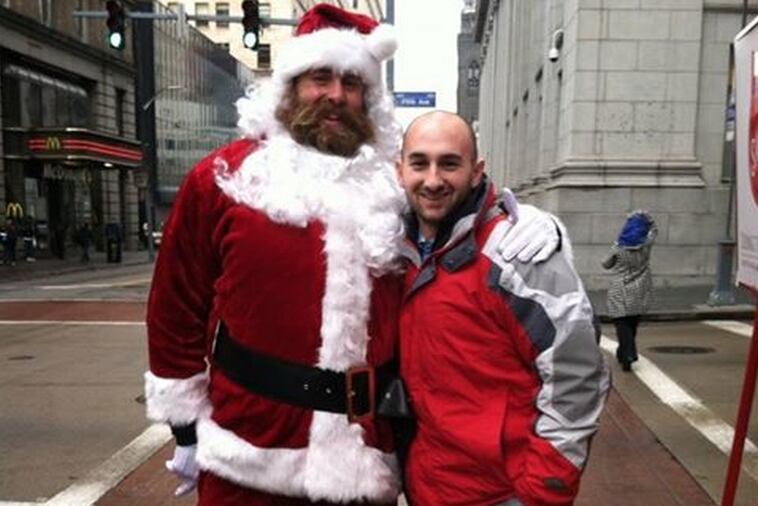 Pittsburgh Steelers' Brett Keisel Dresses as Santa, Rocks Epic Double Beard