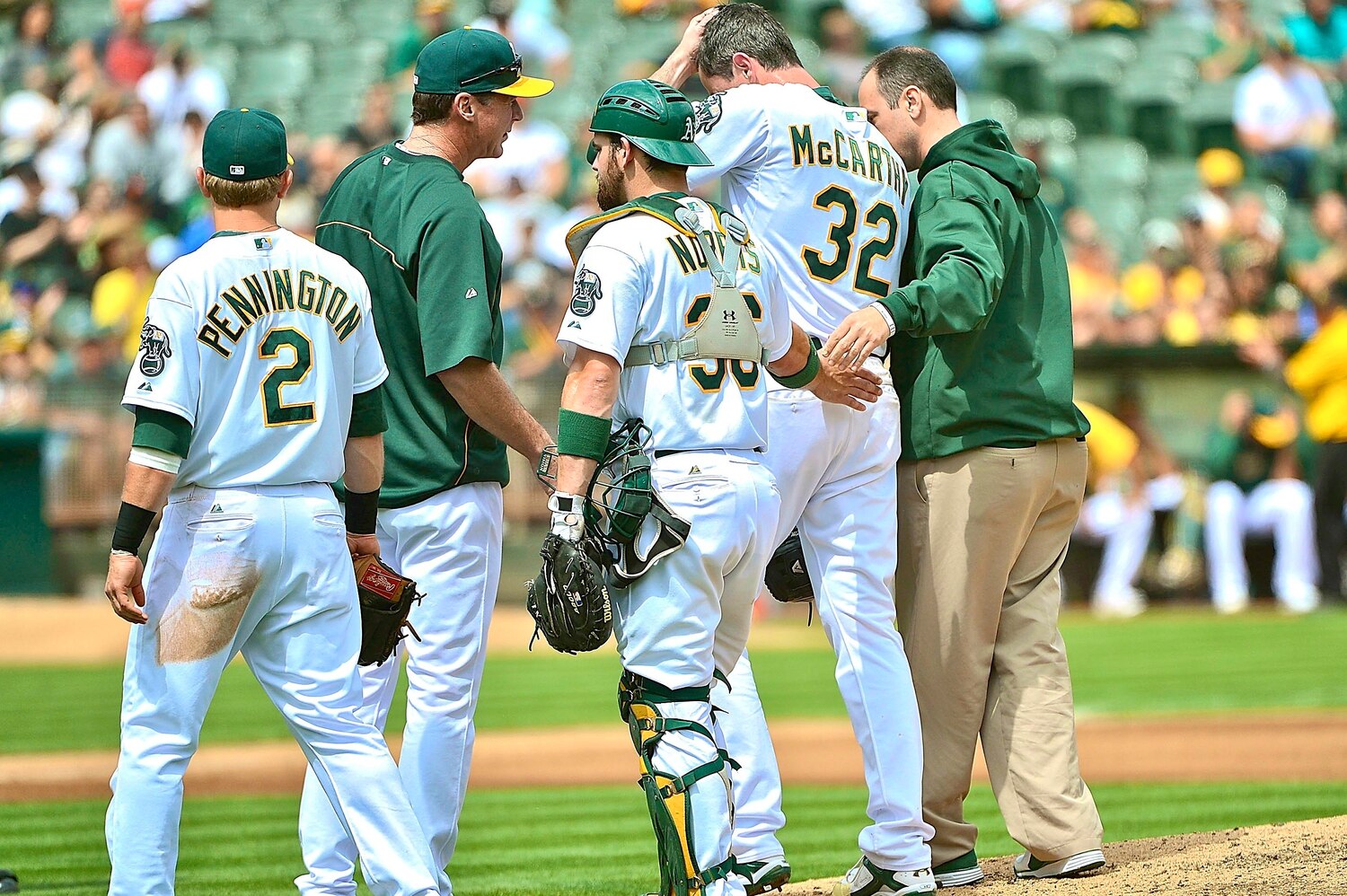 MLB Pitchers May Wear Protective Headgear as Soon as 2014 Season