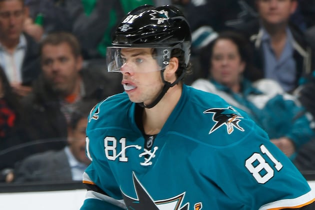 Sharks' Kennedy Reacts to Getting Healthy Scratched