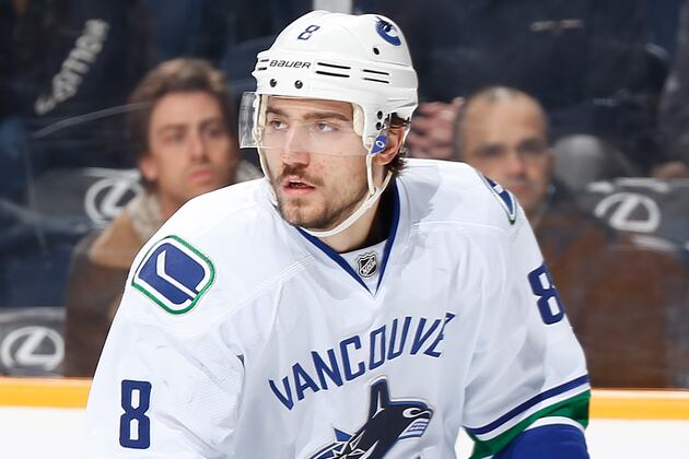 Chris Tanev Extension Likely on Canucks To-Do List Early in New Year