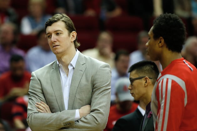 Omer Asik Trade Rumors: Houston Rockets Will Keep Their Center for Now