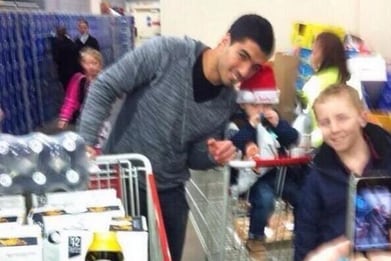 Luis Suarez Celebrates New Liverpool Deal at Costco with a Trolley of Corona