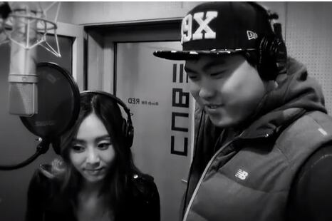 WATCH: Hyun-Jin Ryu Sings on Korean Pop Song