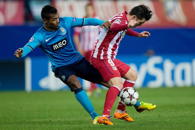 Manchester United Transfer News: Alex Sandro a Worthwhile Risk for David Moyes