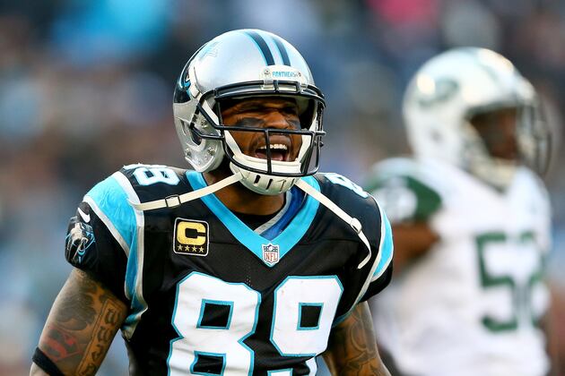 Steve Smith Heading to Locker Room with Apparent Leg Injury Suffered vs. Saints