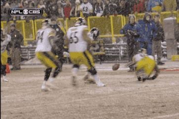 Blocked Field Goal Leads to Controversial Penalty in Steelers-Packers Game