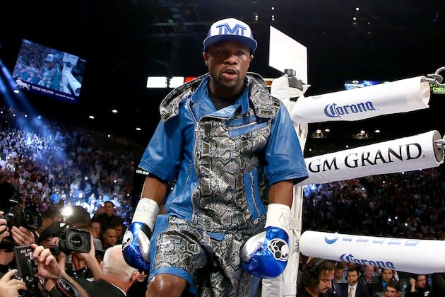 Floyd Mayweather Sends Hilarious Jab to Manny Pacquiao with Holiday Tweet