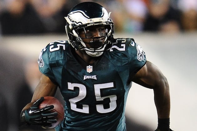 Eagles' McCoy Named NFC Offensive Player of Week