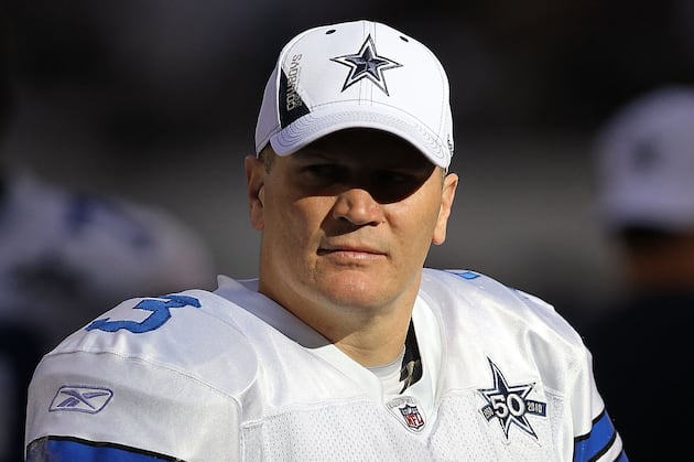 Jon Kitna Answers Cowboys' Help-Wanted Sign with a Text Message