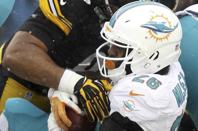 Miami Dolphins Continuing Their Run-Down Play on Offense