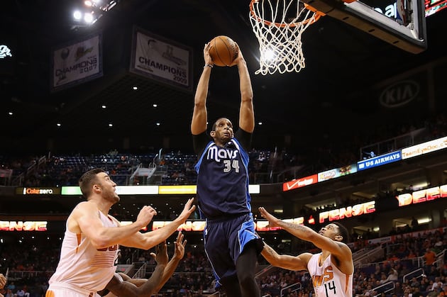 Brandan Wright out vs. Spurs; Samuel Dalembert Available