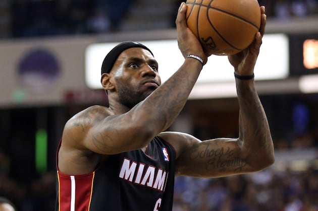 LeBron Passes Bird for 30th on All-Time Scoring List