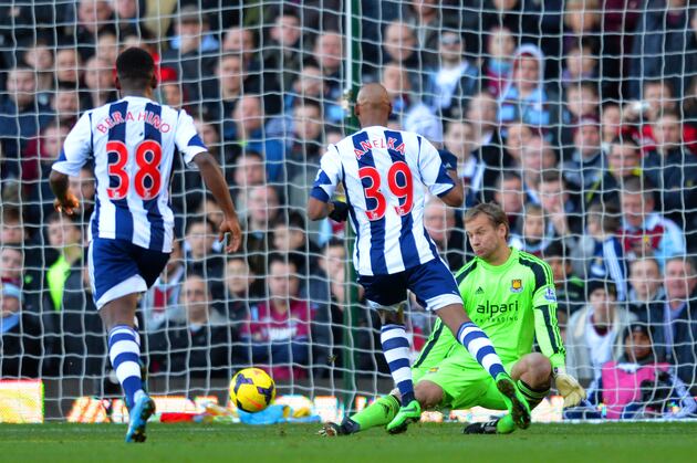 Analysing Nicolas Anelka's Performance vs. West Ham