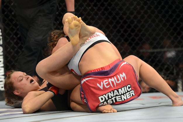 UFC 168 Results: Most Impressive Performances from Las Vegas Spectacle