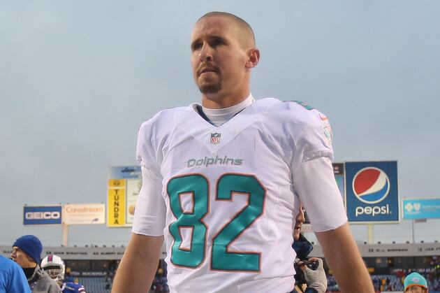 Brian Hartline Hurts Knee, Dolphins Grab Lead
