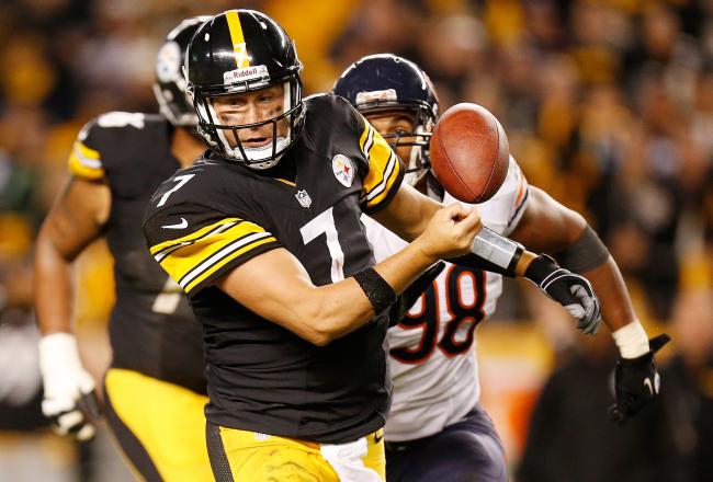 hi-res-181630747-ben-roethlisberger-of-the-pittsburgh-steelers-fumbles_crop_north.jpg