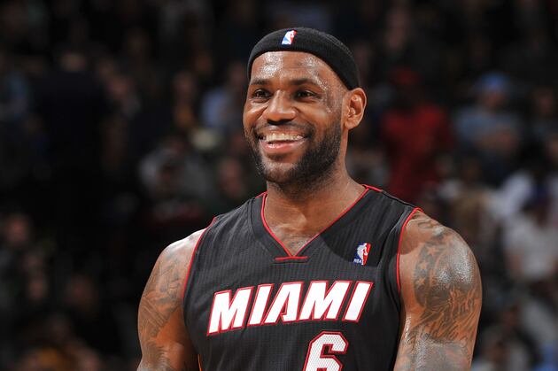 LeBron James Throws Down Sick Alley-Oop from Dwyane Wade vs. Warriors