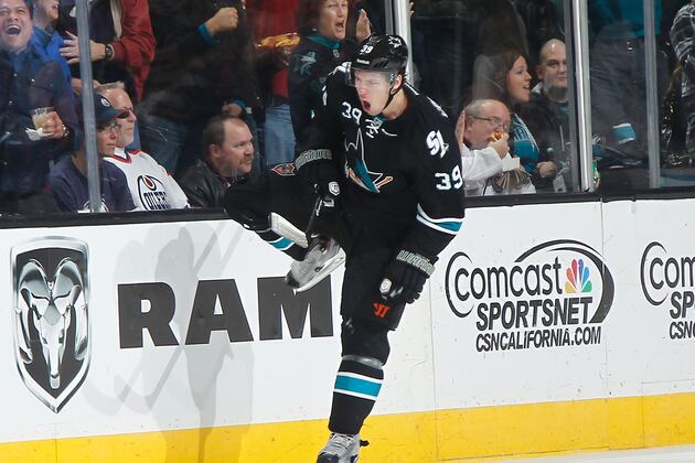 Couture, Kearns Keep Rolling in Blowout of Oilers