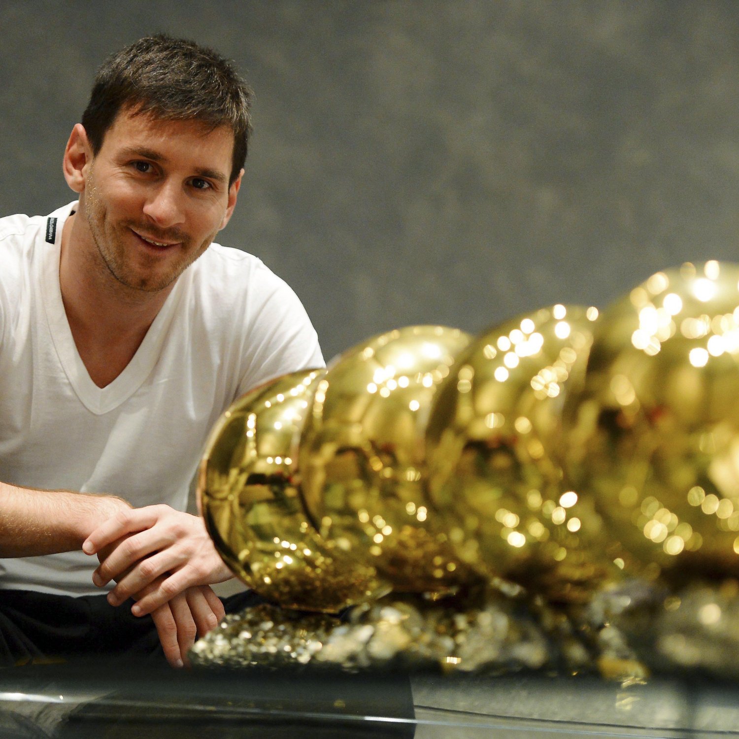 25 Reasons Why Barcelona's Lionel Messi Must Win the Ballon D'Or
