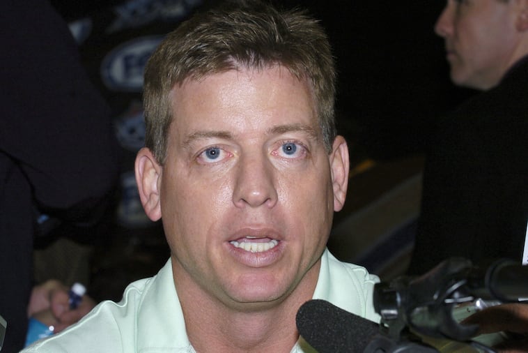 Montage of Troy Aikman's Facial Expressions over Four Years Is Mesmerizing