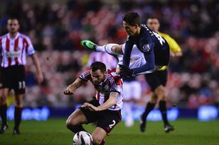 Hi-res-461227455-adnan-januzaj-of-manchester-united-is-challenged-by_crop_north