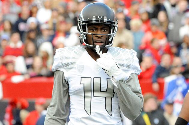 Ifo Ekpre-Olomu Explains Why He Chose to Stay at Oregon