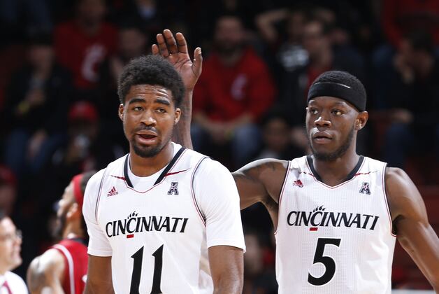 Cincinnati's Lawrence out Indefinitely with Toe Injury