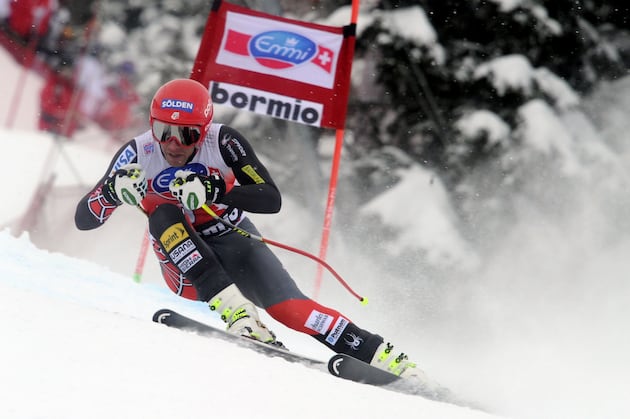 Bode Miller Feels His Age, Knee a Liability