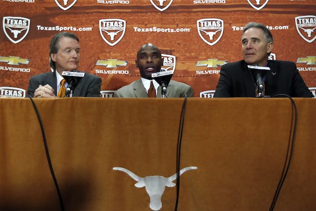 Texas Billionaire Booster Apologizes to New Coach Strong