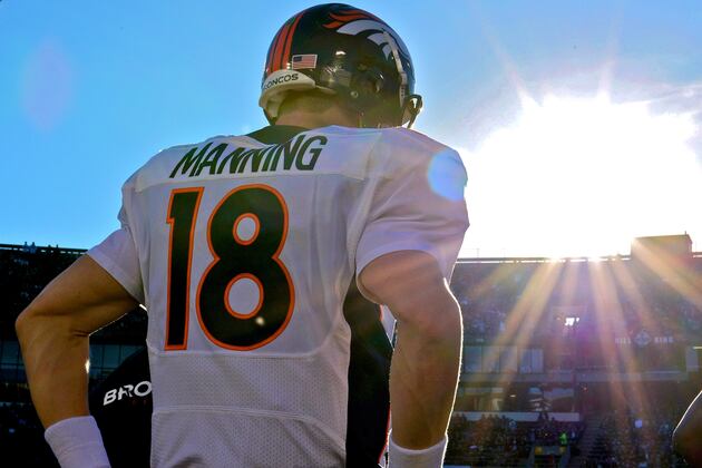 Even If He Wants To, Peyton Manning Can't Win Without Help