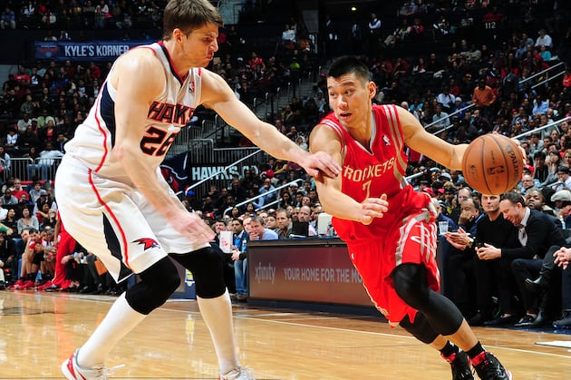 Sluggish Rockets Offensively Inept in Loss to Hawks