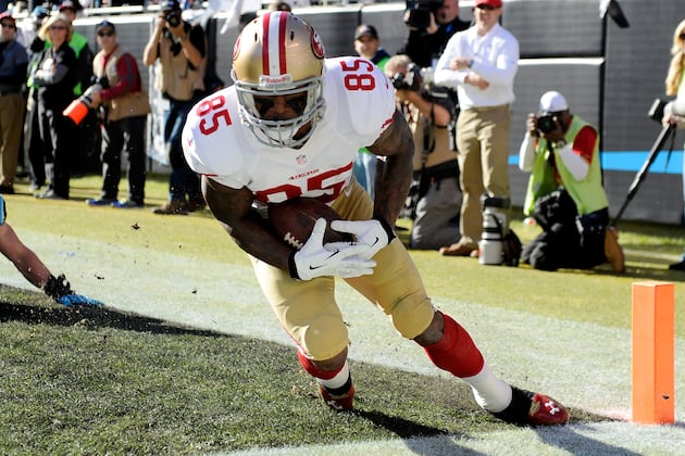 Mic'd Up: Vernon Davis at Panthers