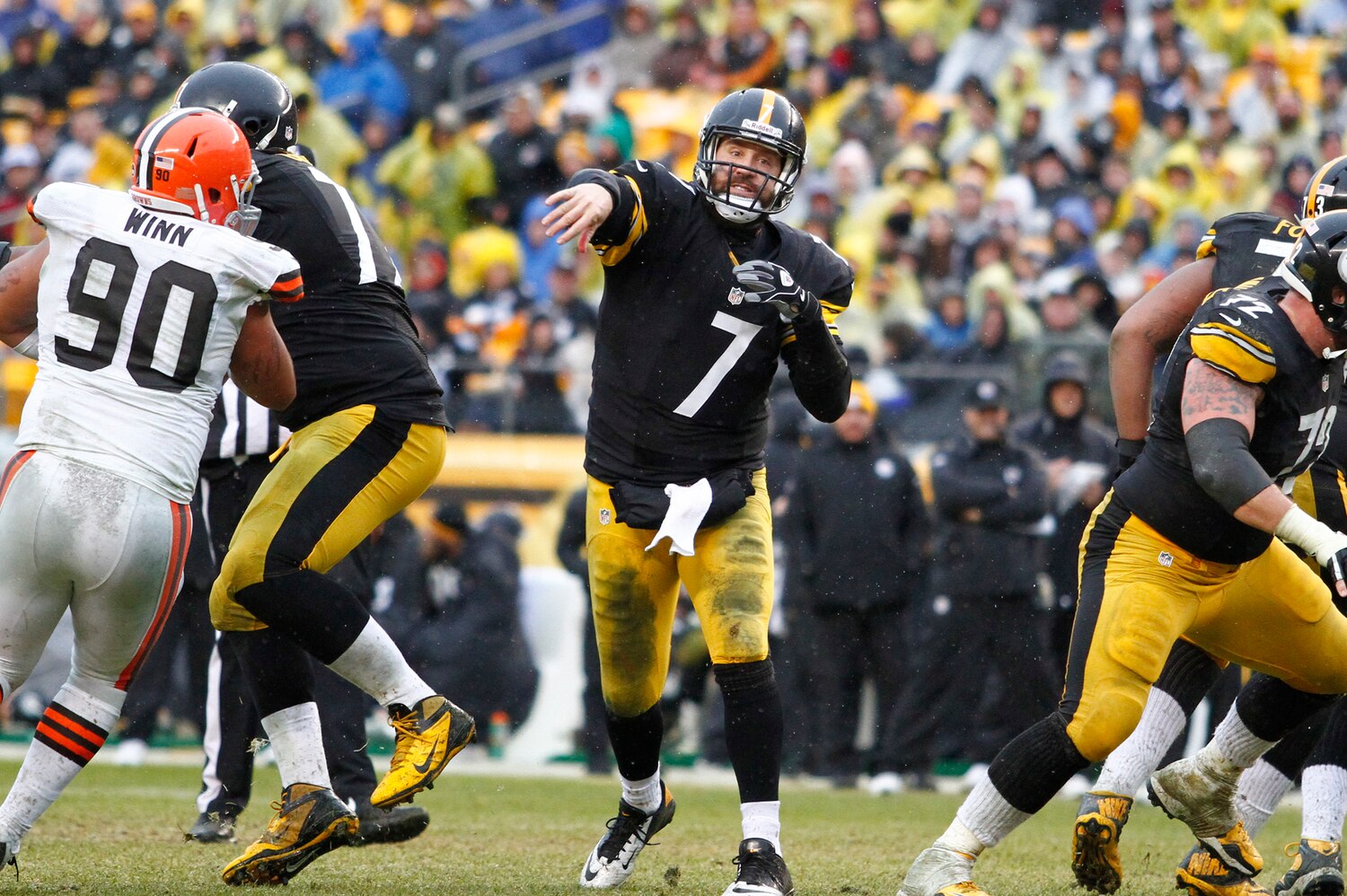 steelers-2014-salary-cap-breaking-down-overall-position-specific-cap
