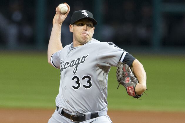White Sox Re-Sign Dylan Axelrod
