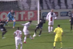 GIF: Javier Pastore Scores for PSG vs. Bordeaux, with Assist from Lucas Moura