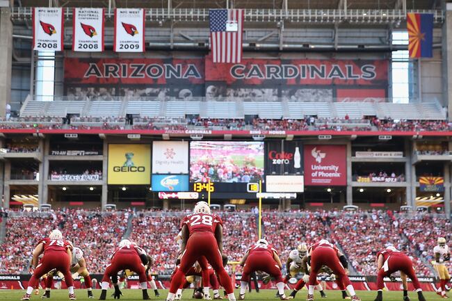Hi-res-460977499-running-back-rashard-mendenhall-of-the-arizona_crop_north
