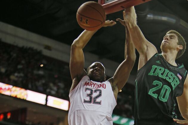 Dez Wells Finishes Alley-Oop from Seth Allen vs. ND (VIDEO)