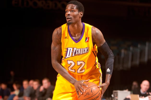 Los Angeles Lakers Sign Manny Harris to Contract