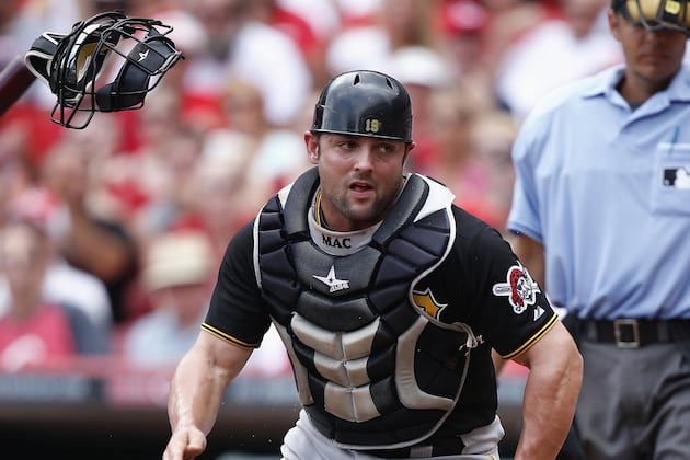 Report: Rockies Sign Michael McKenry